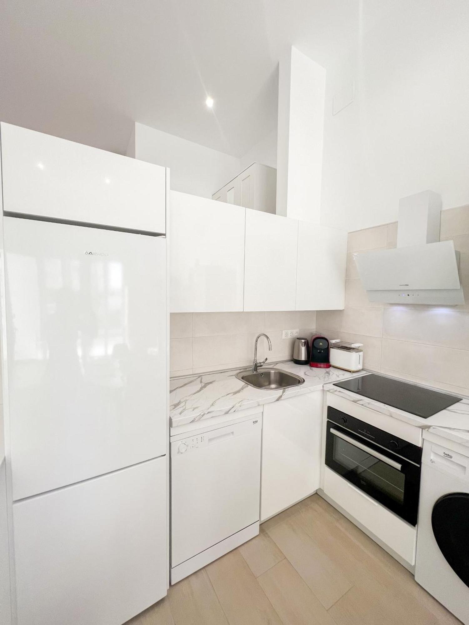 Cozy And Modern Family Flat Carihuela Torremolinos Exterior foto