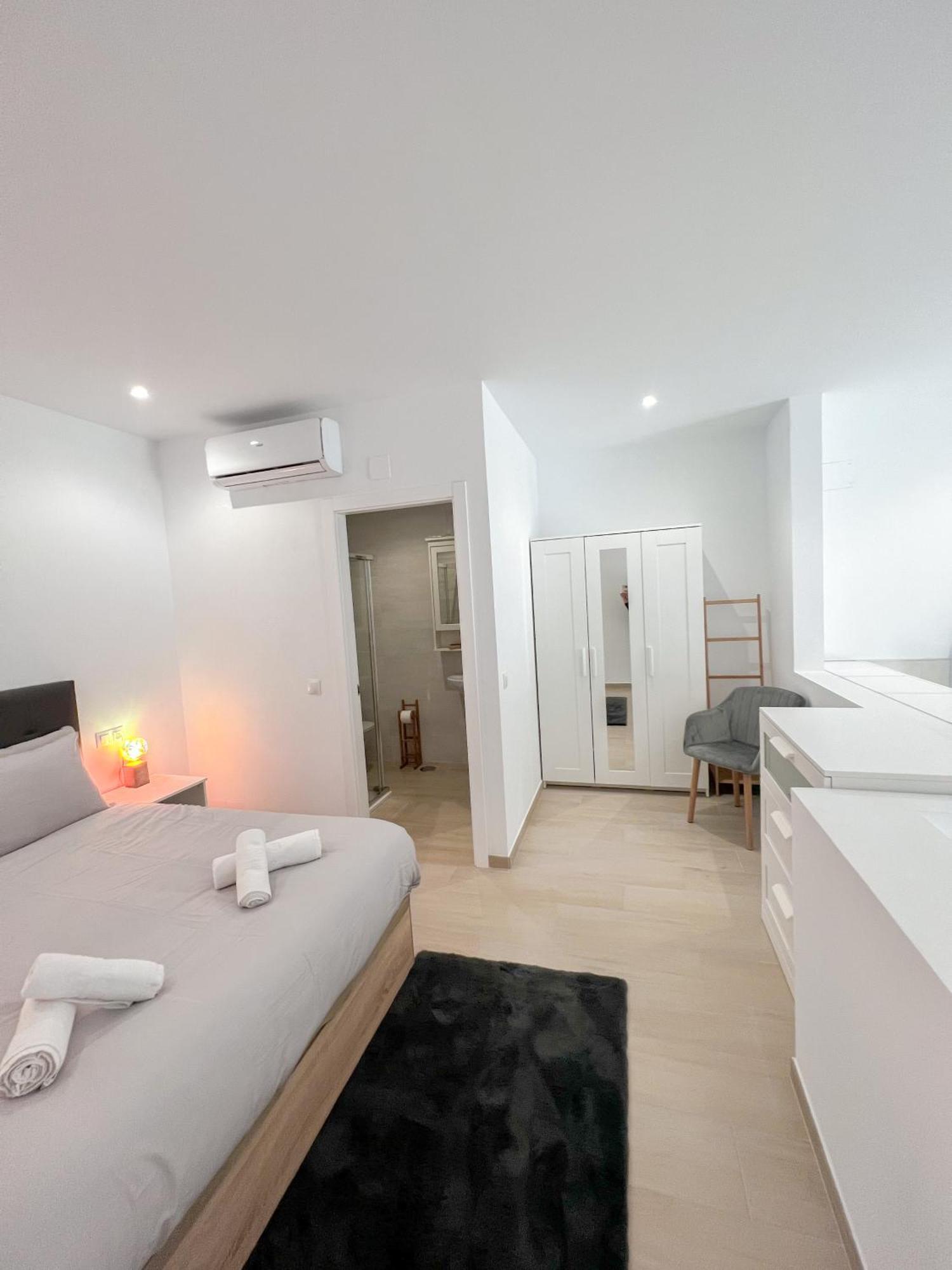 Cozy And Modern Family Flat Carihuela Torremolinos Exterior foto