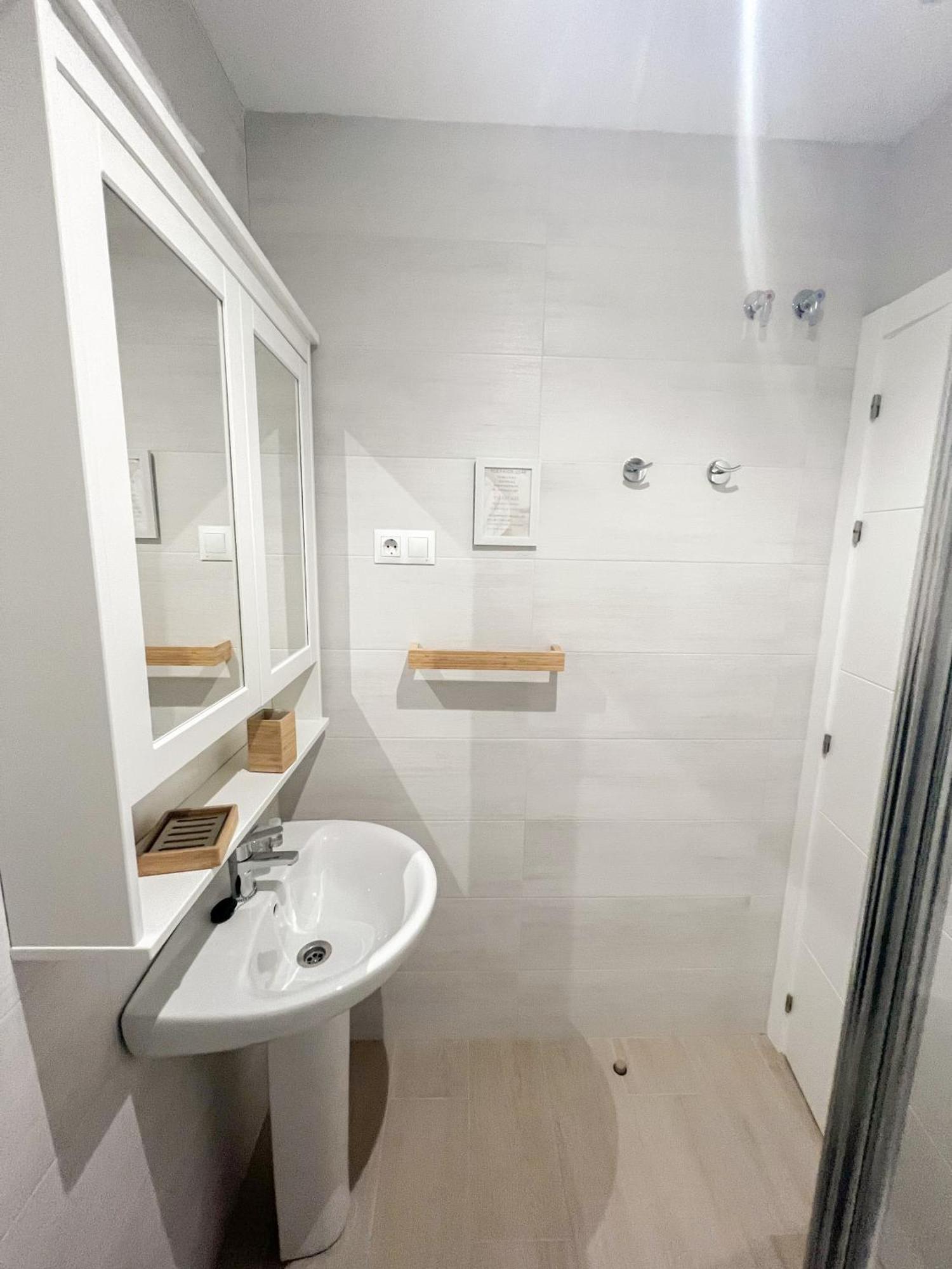 Cozy And Modern Family Flat Carihuela Torremolinos Exterior foto