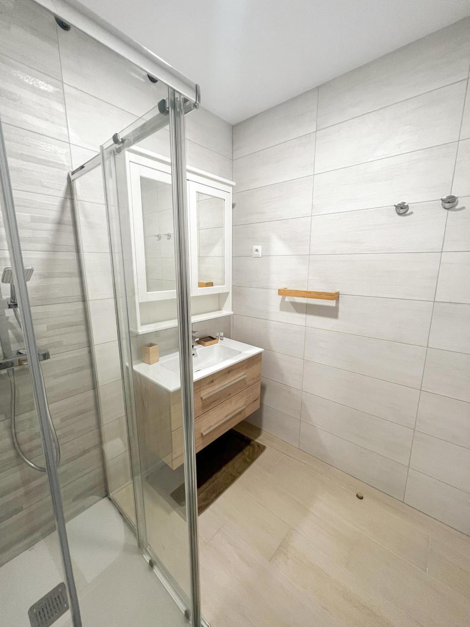 Cozy And Modern Family Flat Carihuela Torremolinos Exterior foto